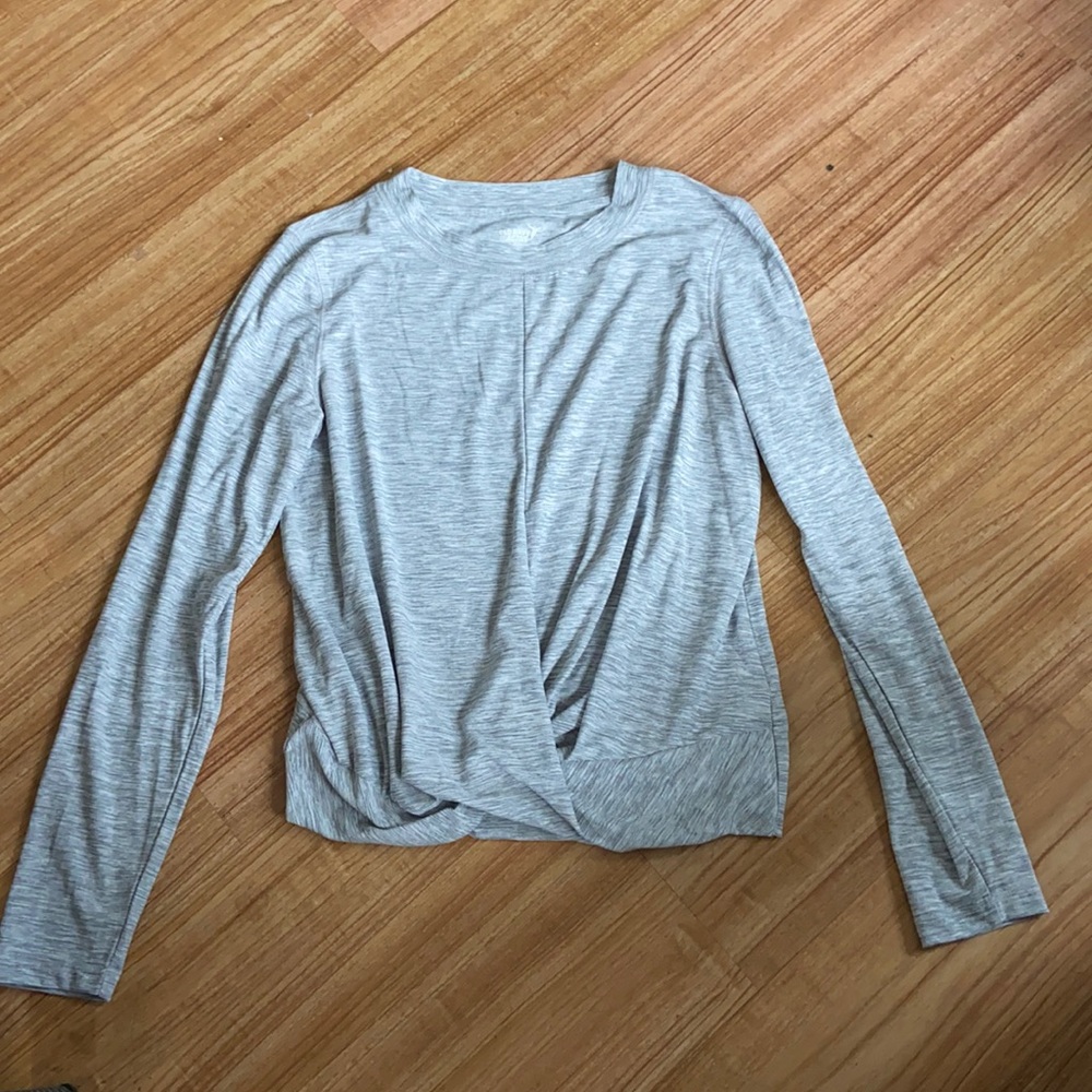 Old navy active long sleeve shirt